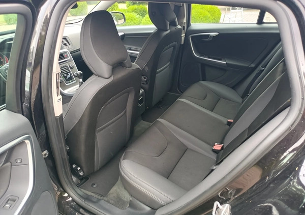 Volvo V60 cena 43777 przebieg: 178000, rok produkcji 2014 z Rydzyna małe 232